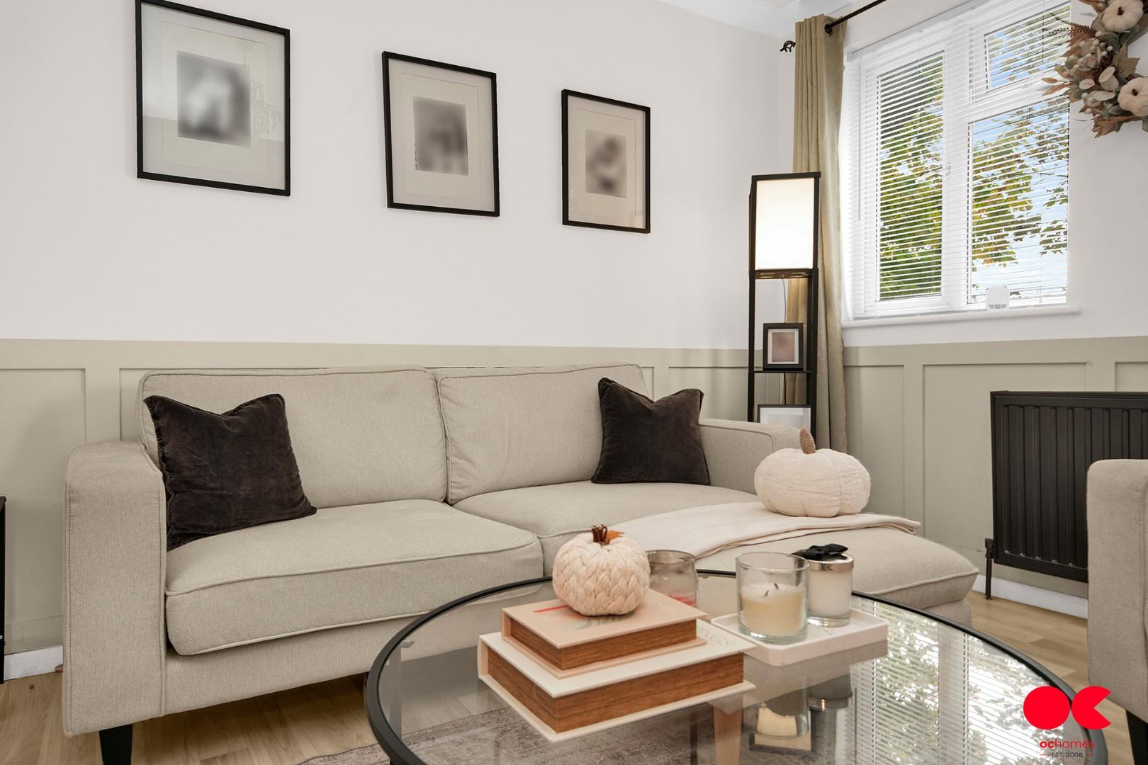 2 bed flat for sale in Main Road, Gidea Park  - Property Image 13