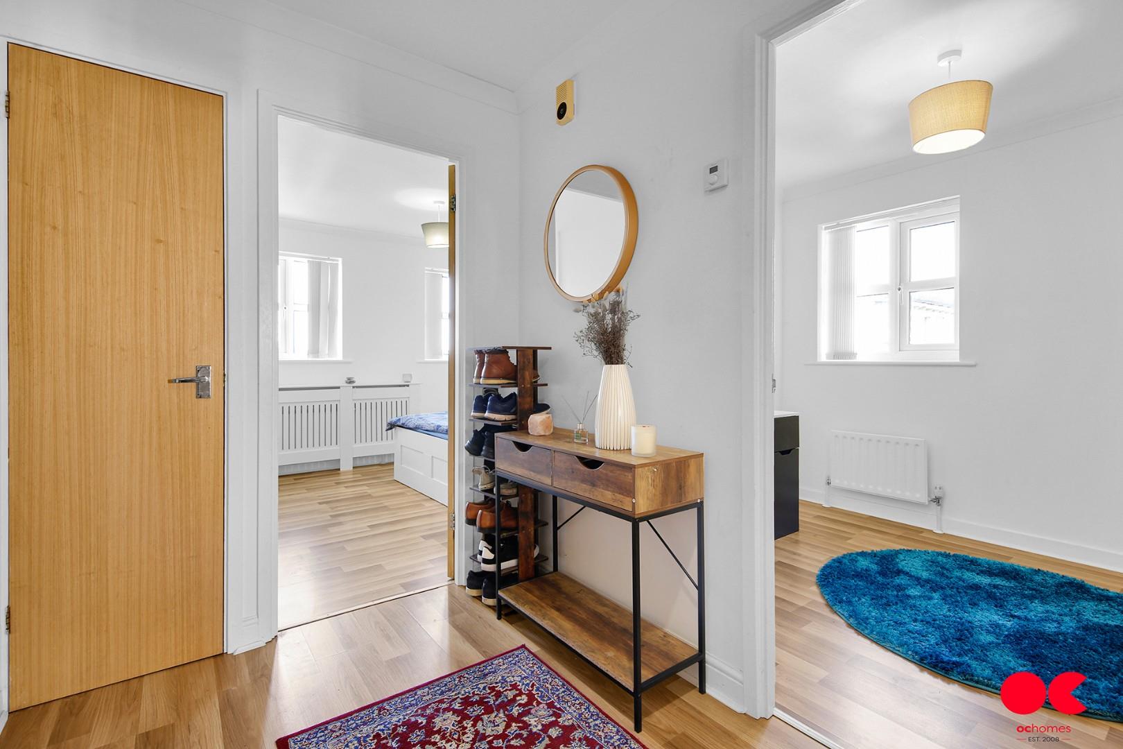 2 bed flat for sale in Monkwood Close, Romford  - Property Image 20