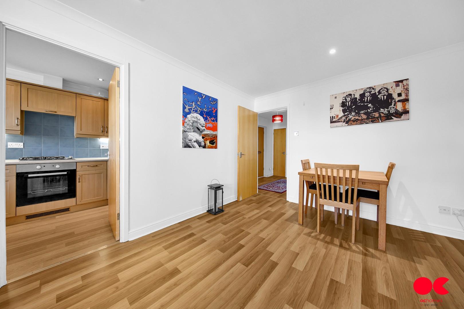 2 bed flat for sale in Monkwood Close, Romford  - Property Image 10