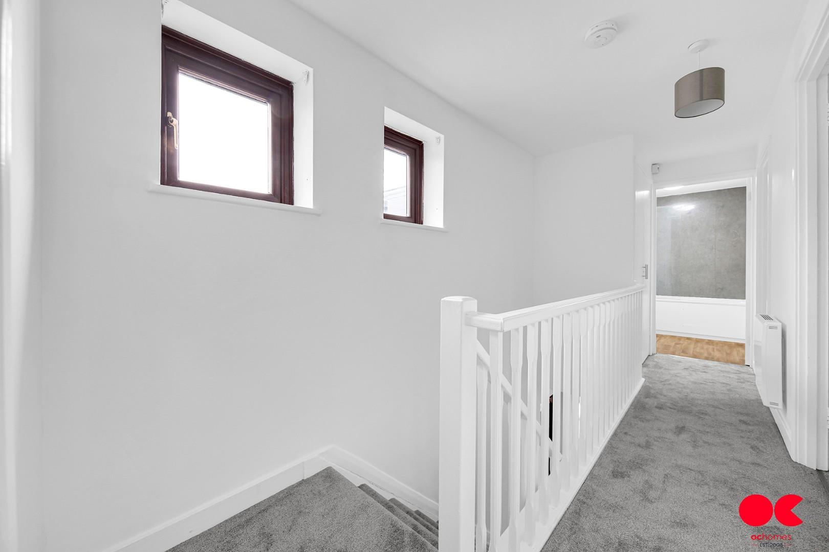 3 bed terraced house to rent in Athol Square, Poplar  - Property Image 13