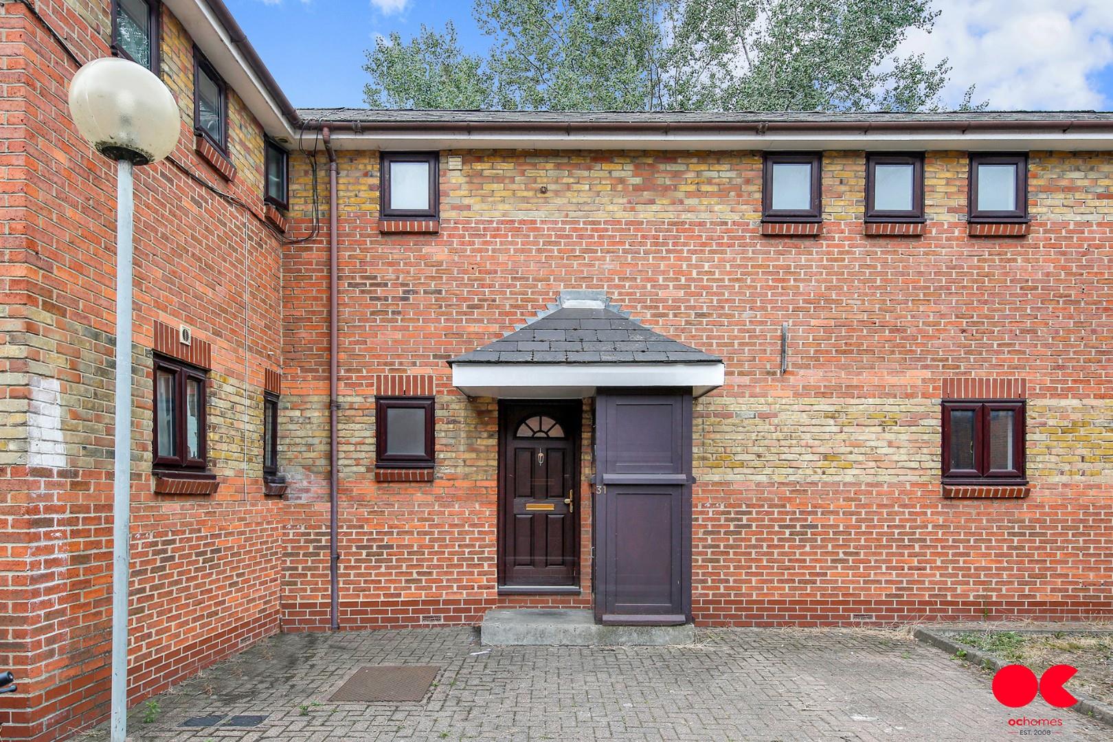 3 bed terraced house to rent in Athol Square, Poplar  - Property Image 20