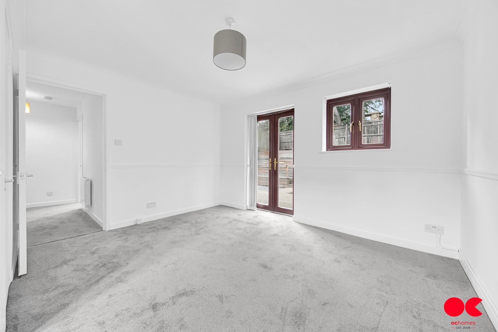 3 bed terraced house to rent in Athol Square, Poplar  - Property Image 24