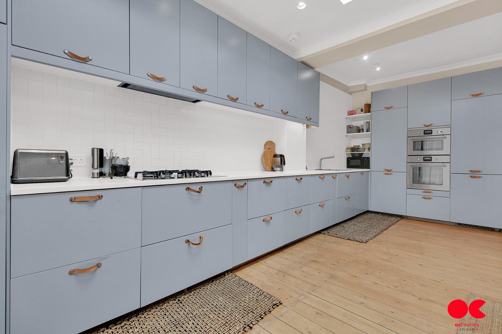 2 bed terraced house for sale in Byron Avenue, Manor Park  - Property Image 31