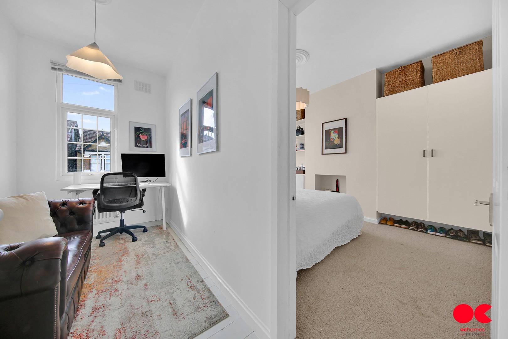 2 bed terraced house for sale in Byron Avenue, Manor Park  - Property Image 37