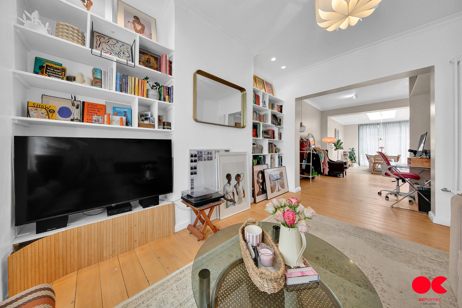 2 bed terraced house for sale in Byron Avenue, Manor Park  - Property Image 29