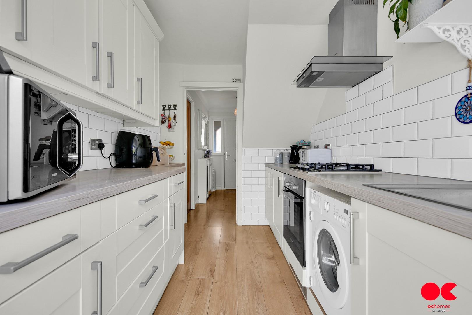 4 bed terraced house for sale in South Hall Drive, Rainham  - Property Image 19