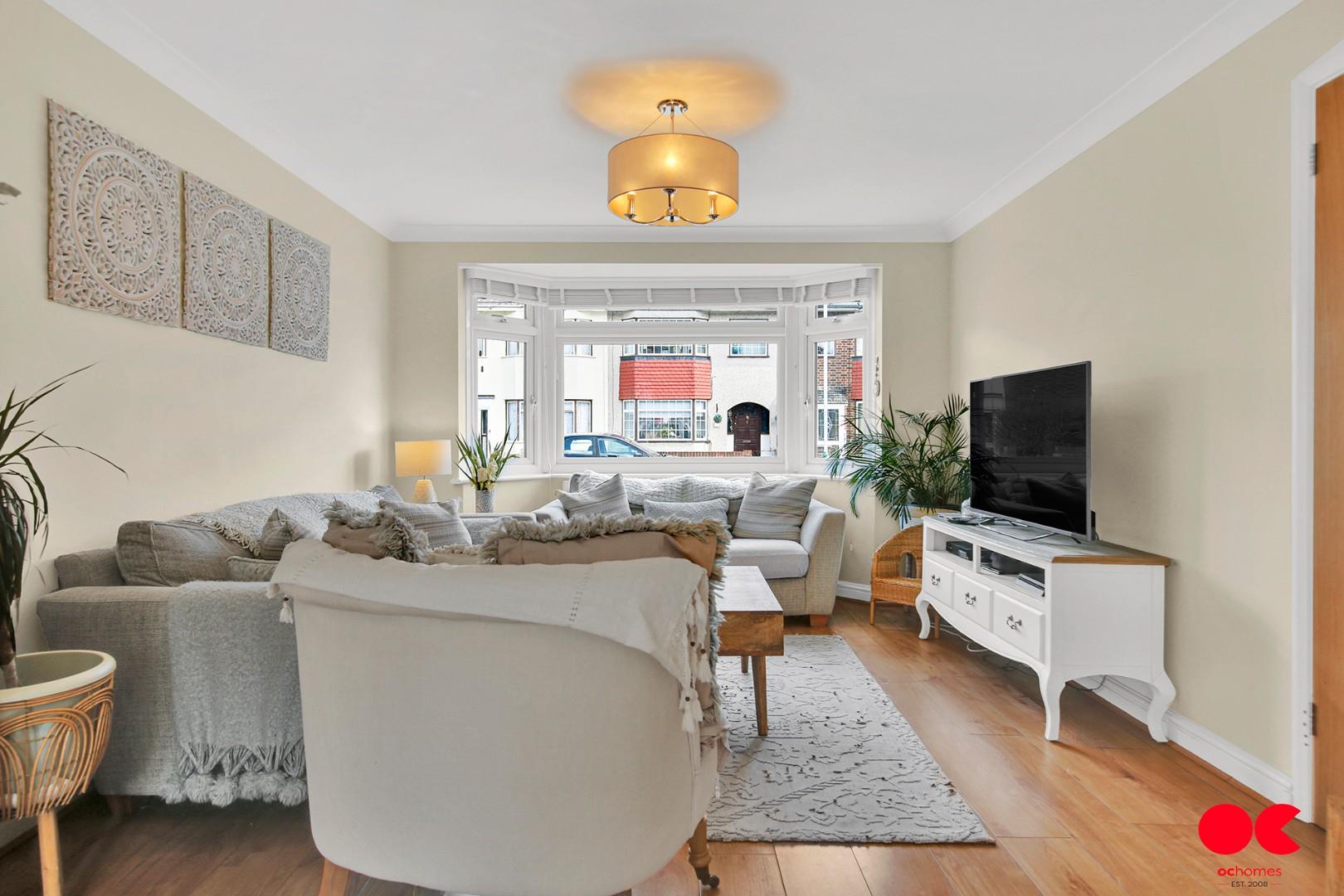 4 bed terraced house for sale in South Hall Drive, Rainham  - Property Image 14