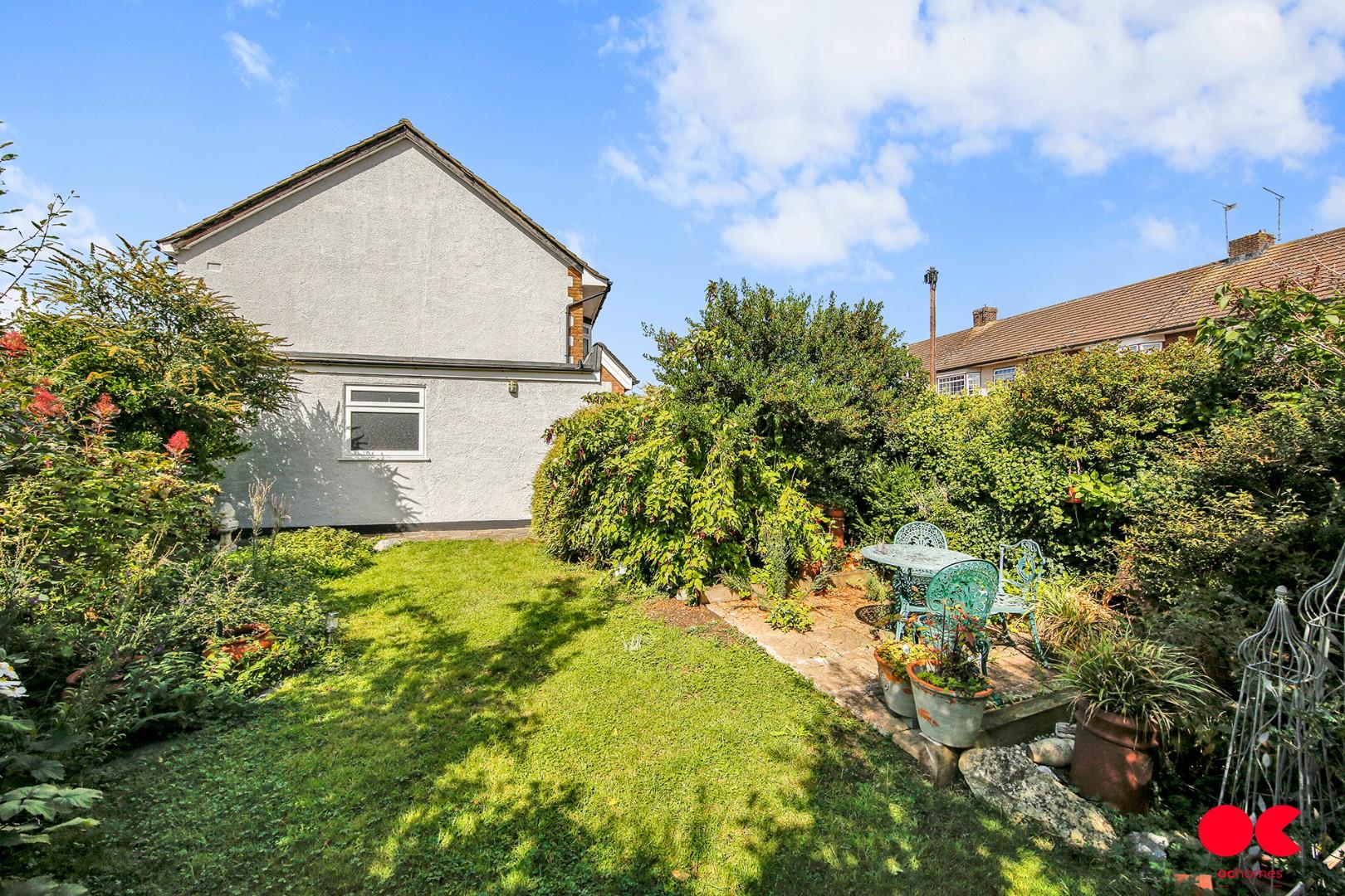 3 bed end of terrace house for sale in South Hall Drive, Rainham  - Property Image 38