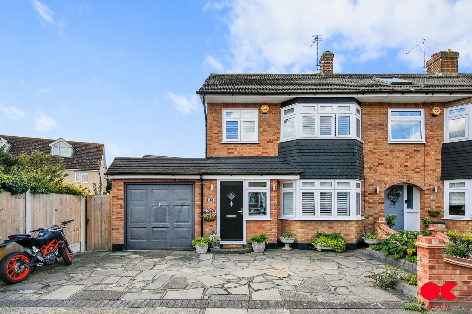 3 bed end of terrace house for sale in South Hall Drive, Rainham  - Property Image 1
