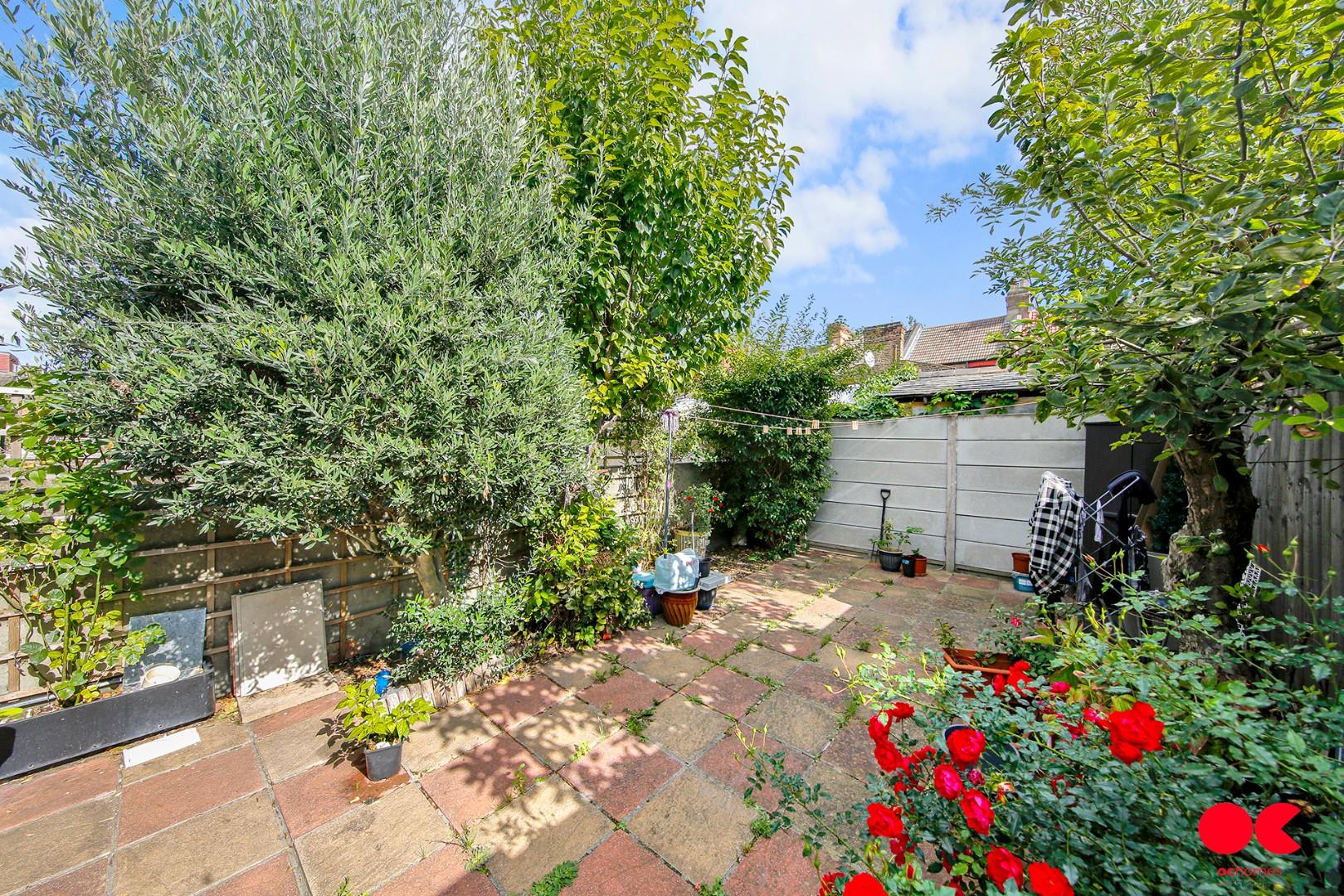 3 bed terraced house for sale in Streatfeild Avenue, East Ham  - Property Image 11