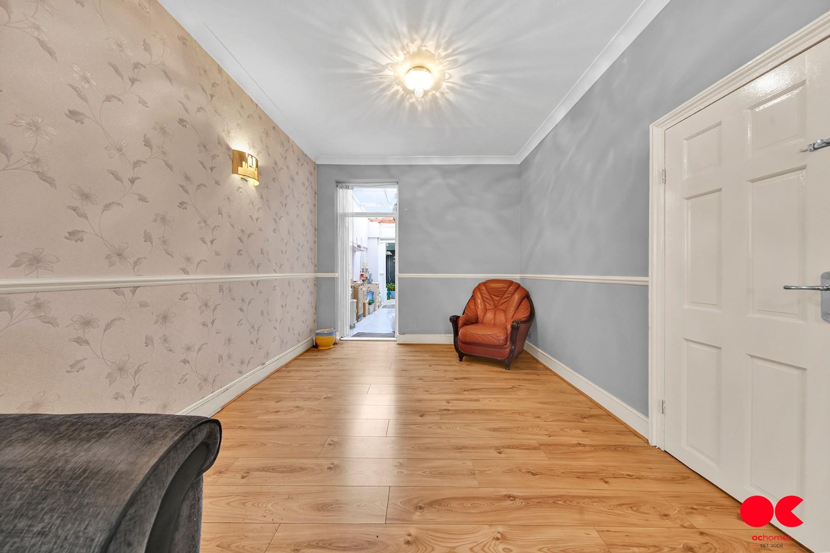 3 bed terraced house for sale in Streatfeild Avenue, East Ham  - Property Image 15