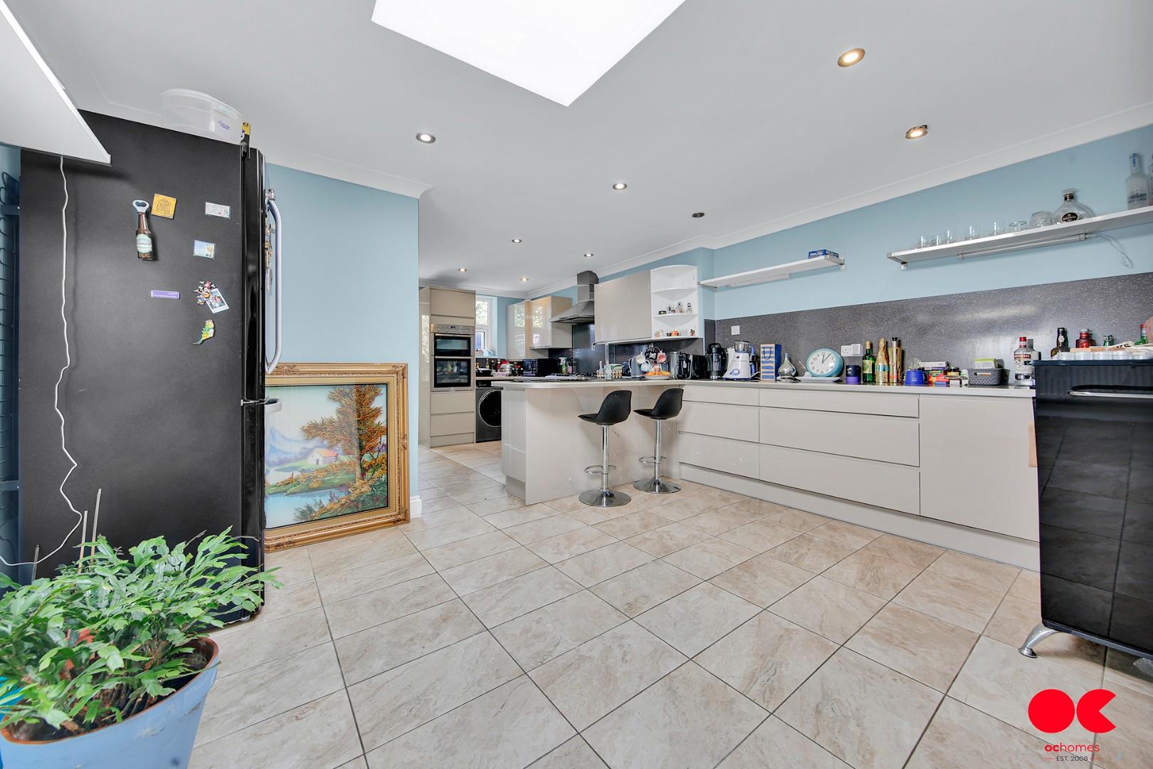 3 bed terraced house for sale in Streatfeild Avenue, East Ham  - Property Image 20