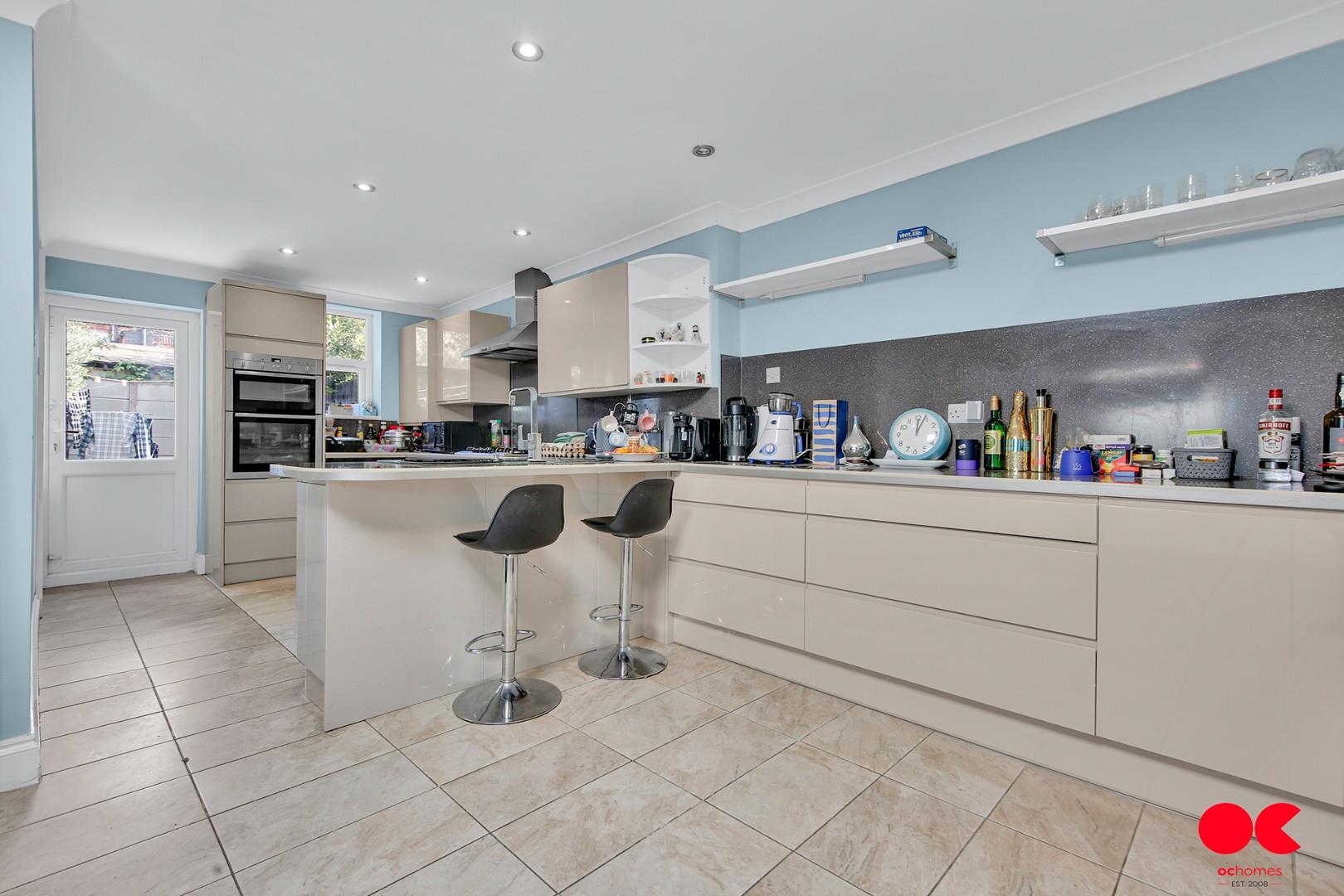 3 bed terraced house for sale in Streatfeild Avenue, East Ham  - Property Image 2