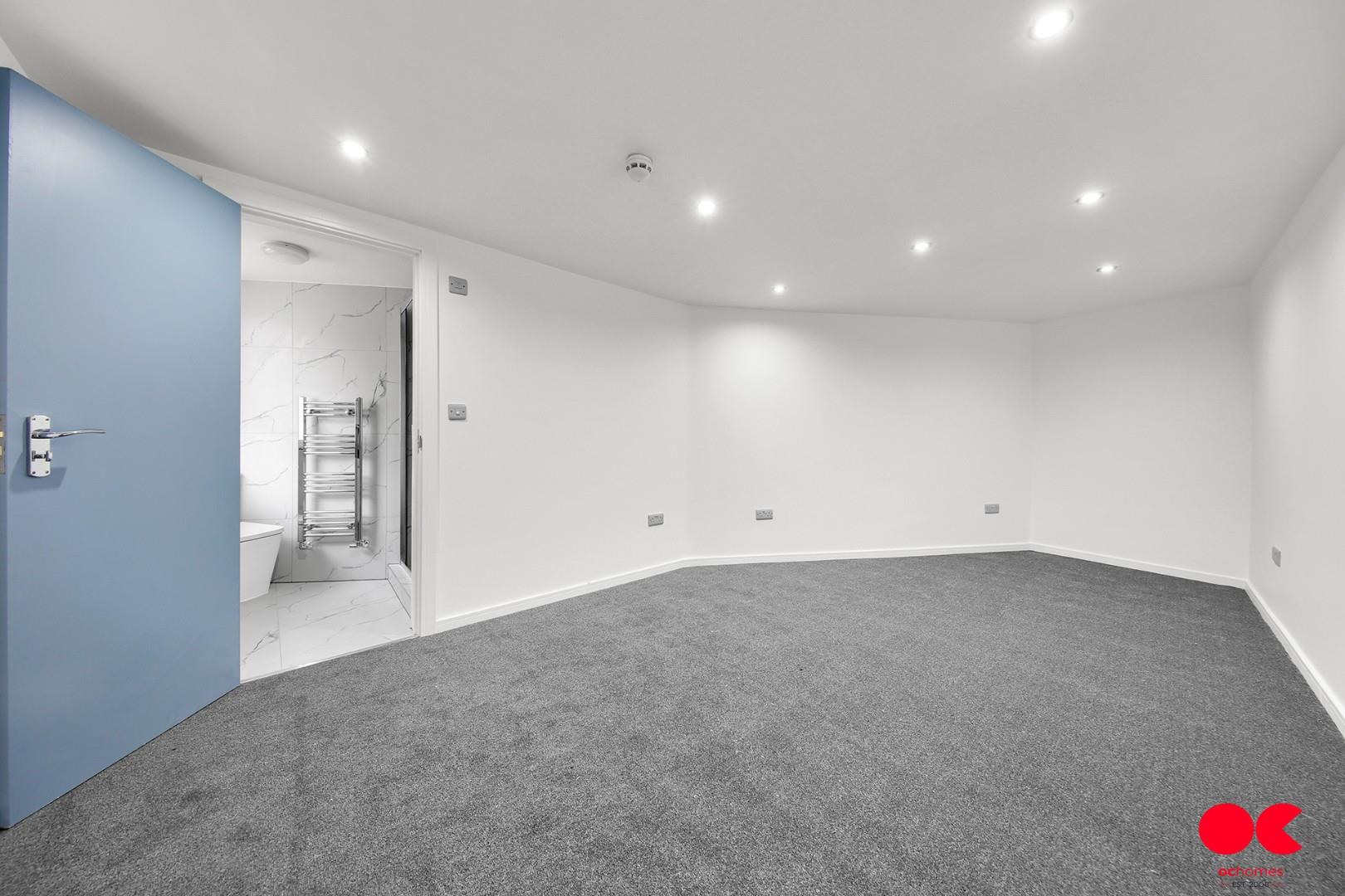 4 bed end of terrace house to rent in Wentworth Road, London  - Property Image 18