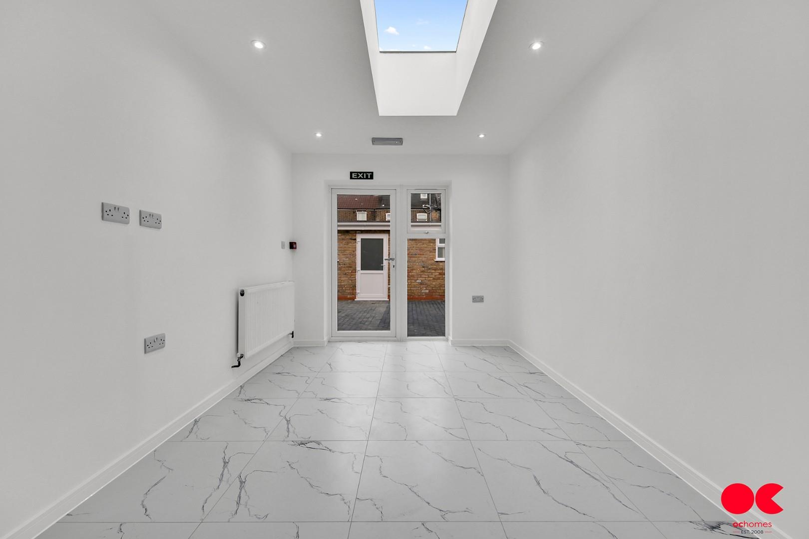 4 bed end of terrace house to rent in Wentworth Road, London  - Property Image 13