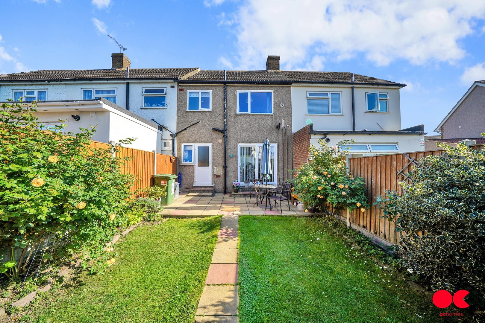 3 bed terraced house for sale in South Hall Drive, Rainham  - Property Image 21