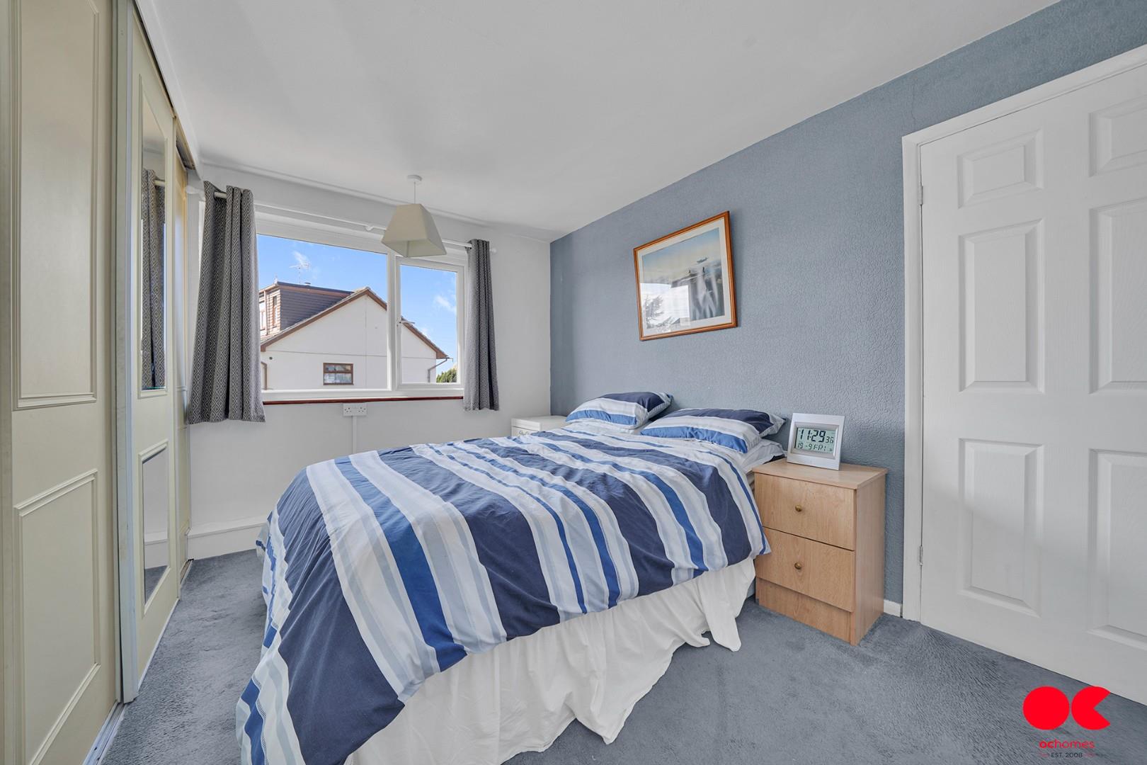 3 bed terraced house for sale in South Hall Drive, Rainham  - Property Image 20