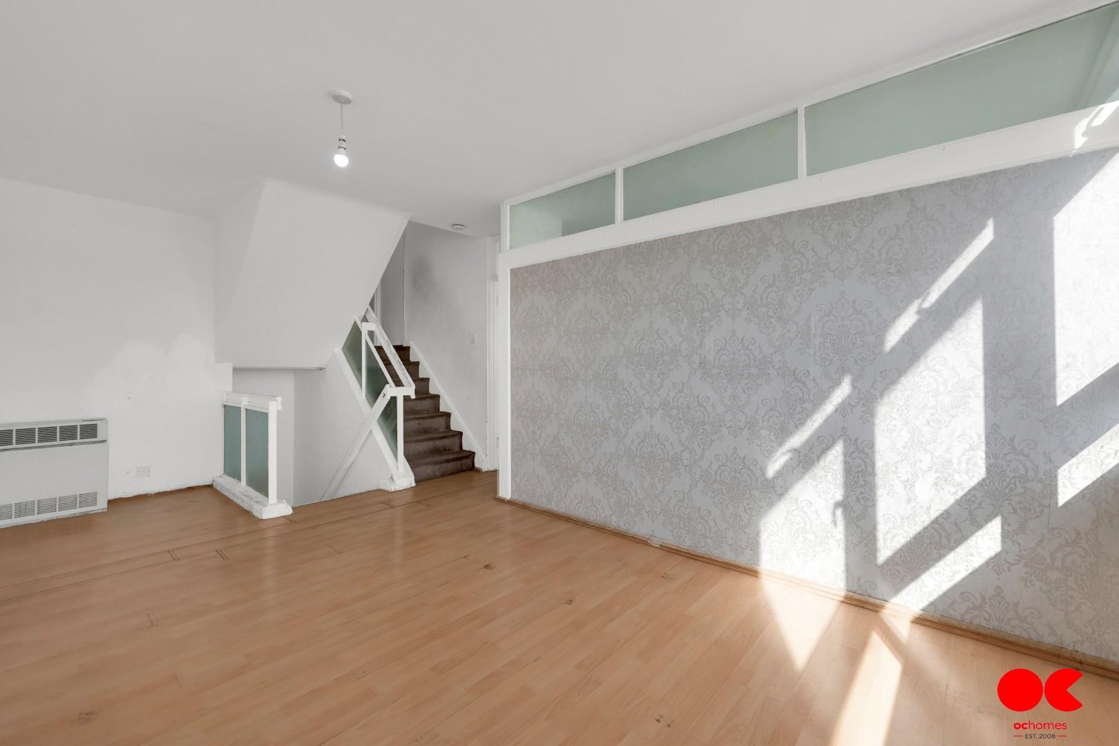 2 bed flat for sale in Stewart Street, Canary Wharf  - Property Image 2
