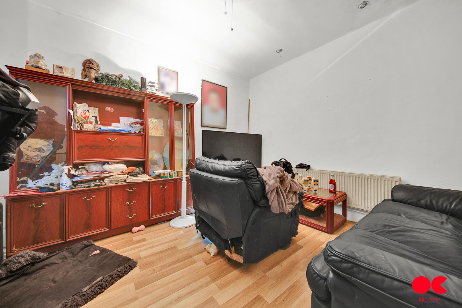 3 bed terraced house for sale in Sherrard Road, Forest Gate  - Property Image 3