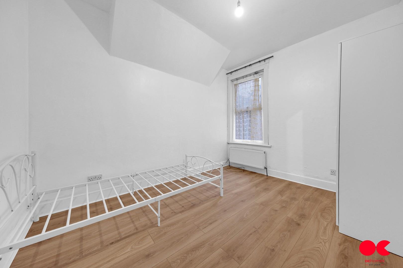 2 bed flat to rent in Goldsmith Road, Leyton  - Property Image 13