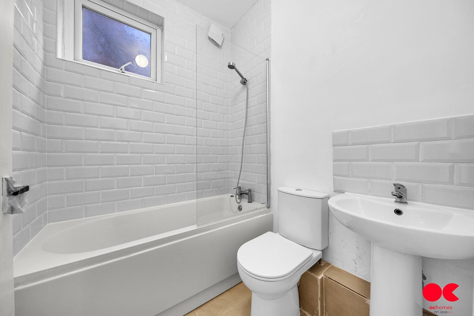 2 bed flat to rent in Goldsmith Road, Leyton  - Property Image 5