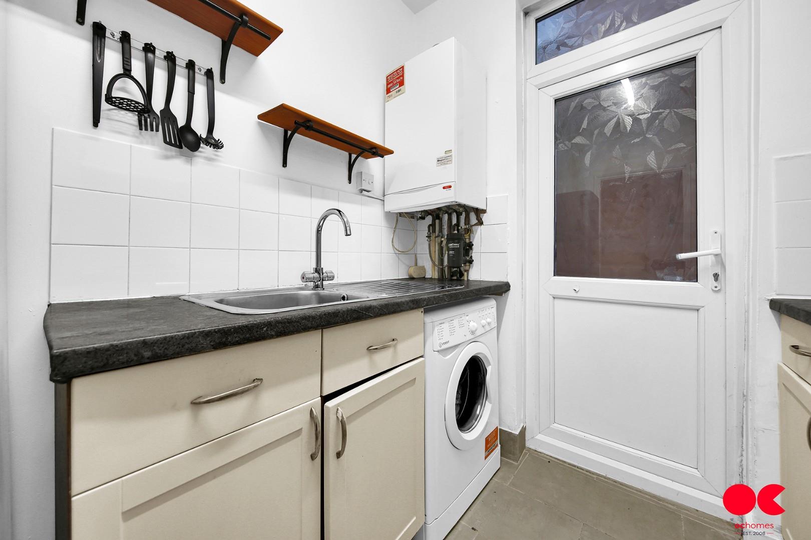 2 bed flat to rent in Goldsmith Road, Leyton  - Property Image 10