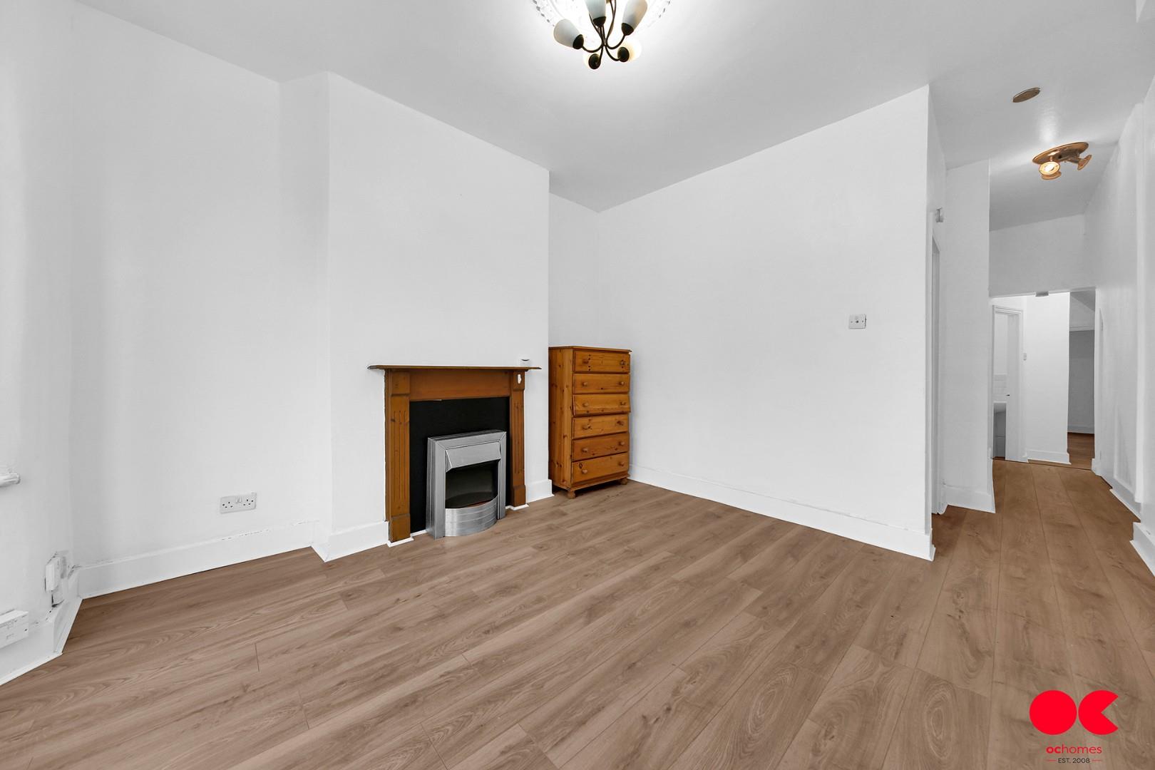 2 bed flat to rent in Goldsmith Road, Leyton  - Property Image 12