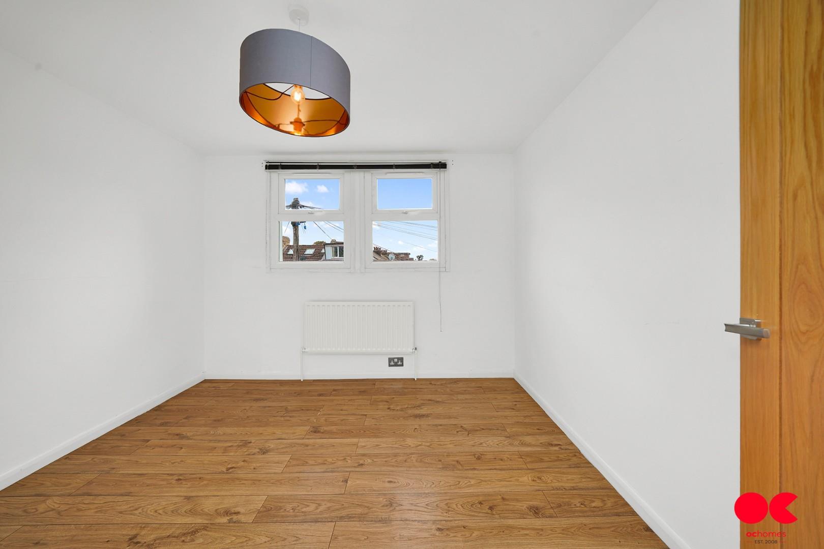 1 bed flat to rent in Capworth Street, Leyton  - Property Image 3