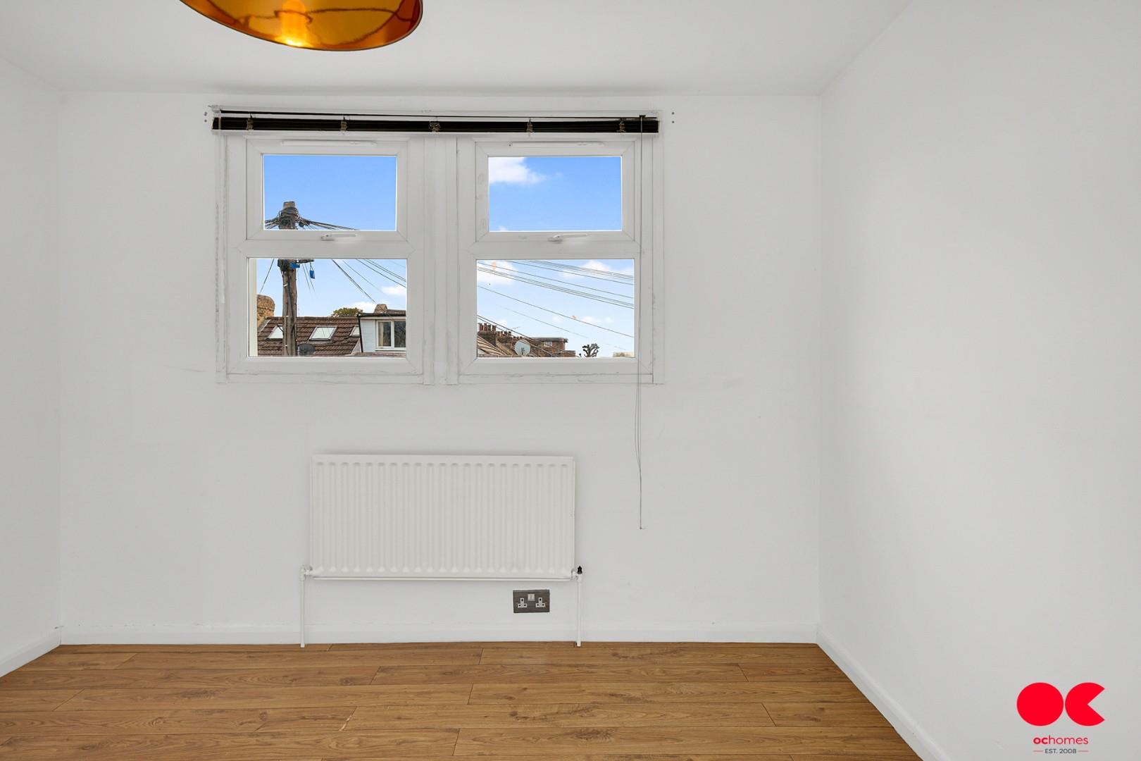 1 bed flat to rent in Capworth Street, Leyton  - Property Image 2