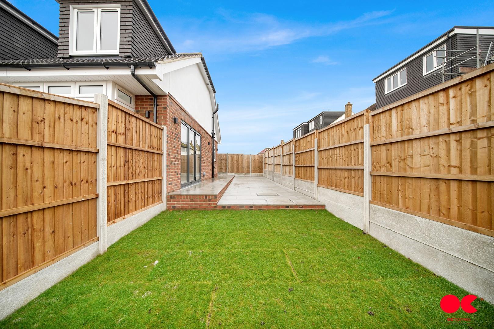 3 bed detached bungalow for sale in Plumpton Avenue, Hornchurch  - Property Image 22