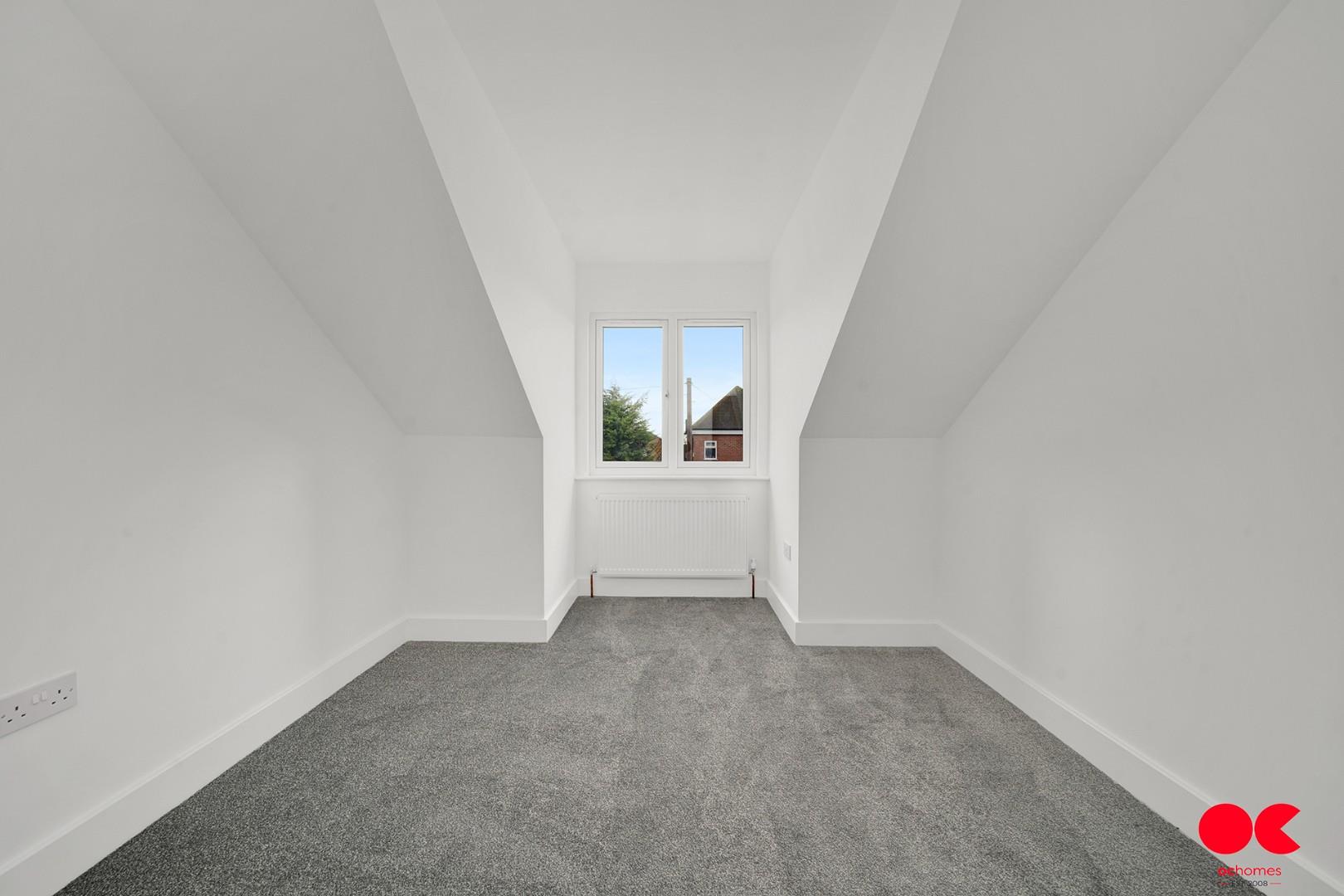 3 bed detached bungalow for sale in Plumpton Avenue, Hornchurch  - Property Image 19