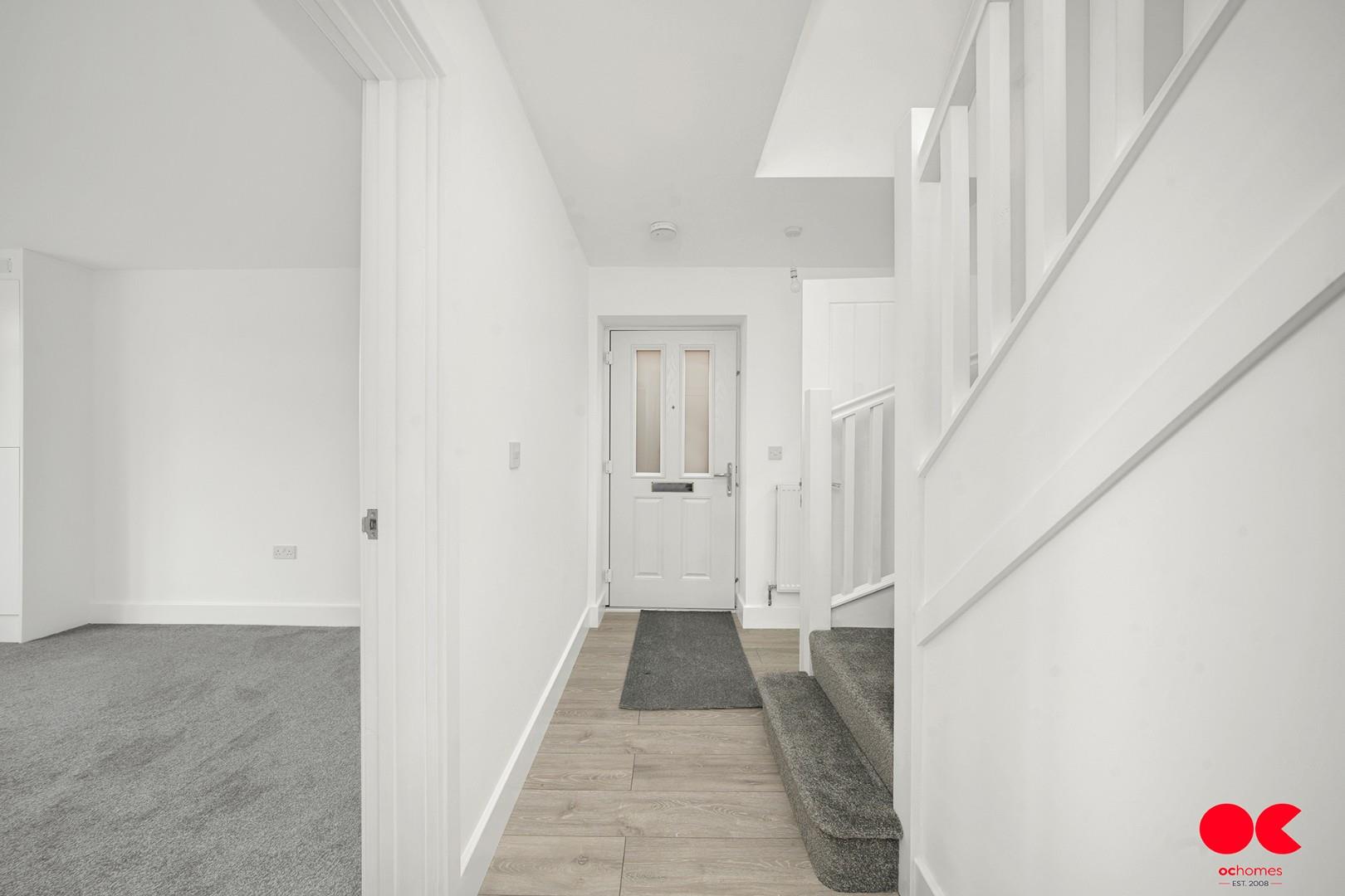 3 bed detached bungalow for sale in Plumpton Avenue, Hornchurch  - Property Image 15