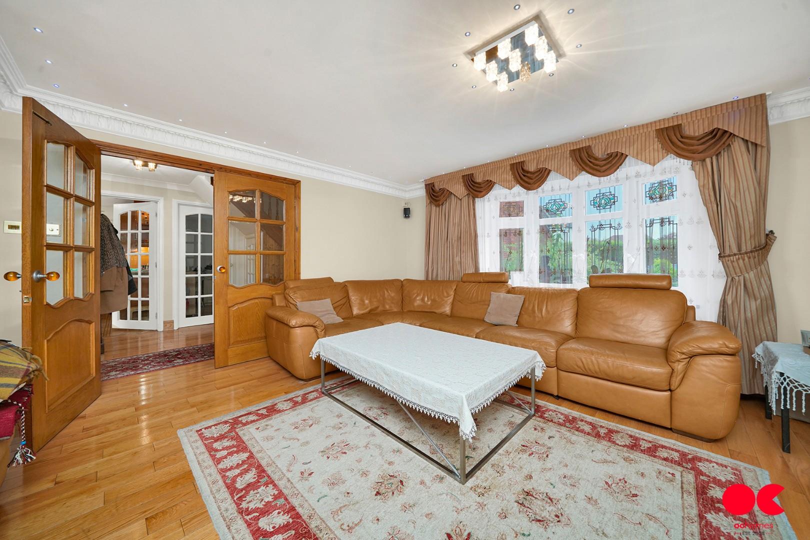 4 bed detached house for sale in Tyle Green, Emerson Park, Hornchurch  - Property Image 19