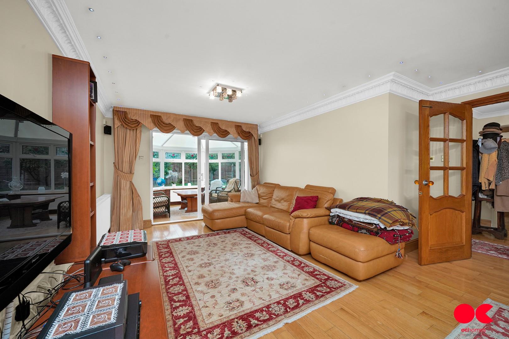 4 bed detached house for sale in Tyle Green, Emerson Park, Hornchurch  - Property Image 3
