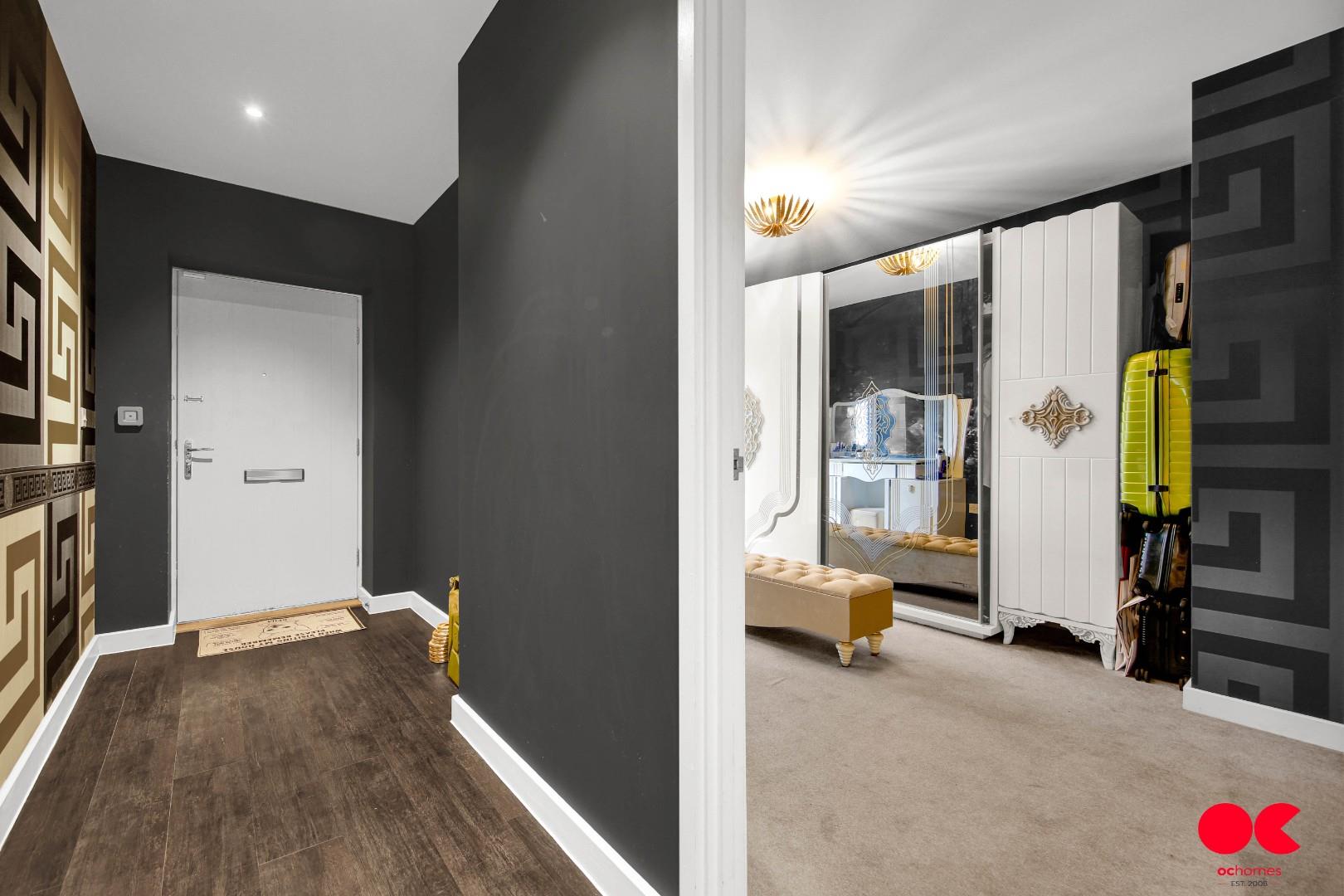 3 bed flat for sale in Jackdaw Close, Harold Wood  - Property Image 11