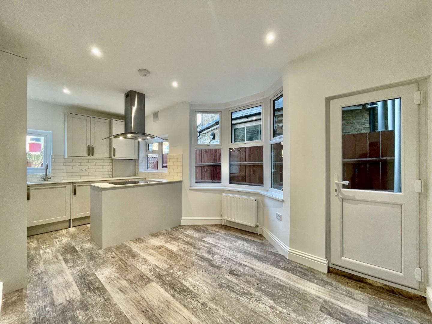 3 bed terraced house to rent in Lassell Street, London