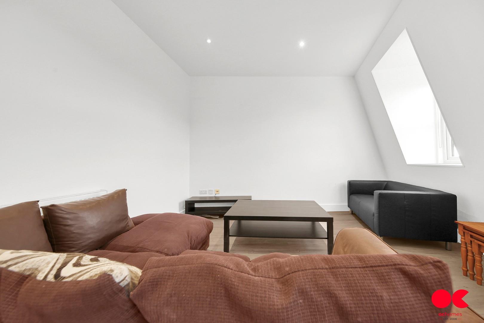 2 bed flat to rent in Cranbrook Road, Ilford  - Property Image 11