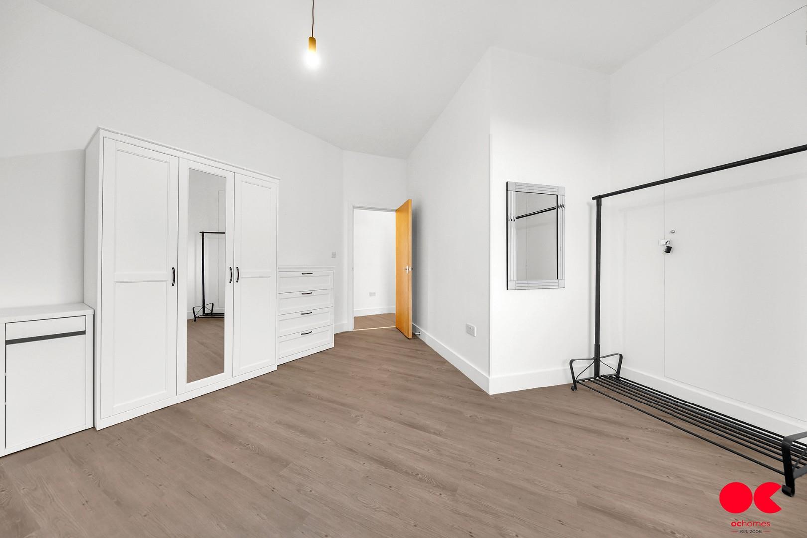 2 bed flat to rent in Cranbrook Road, Ilford  - Property Image 6