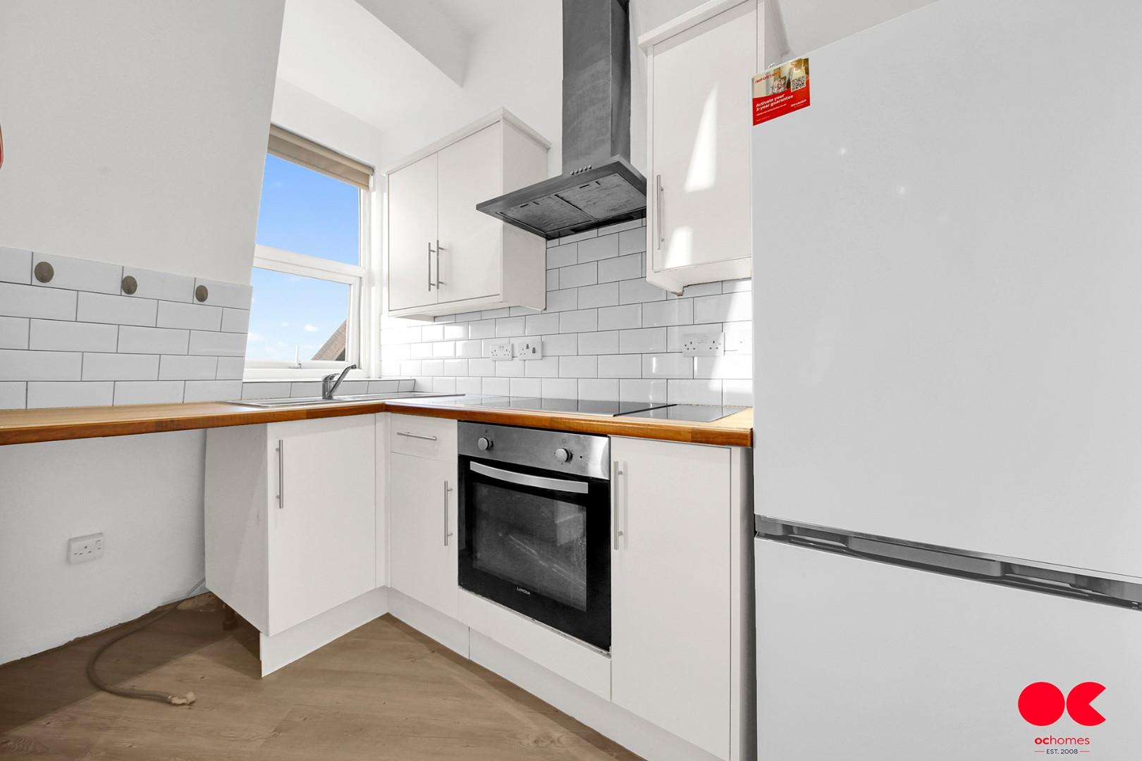 2 bed flat to rent in Cranbrook Road, Ilford  - Property Image 10