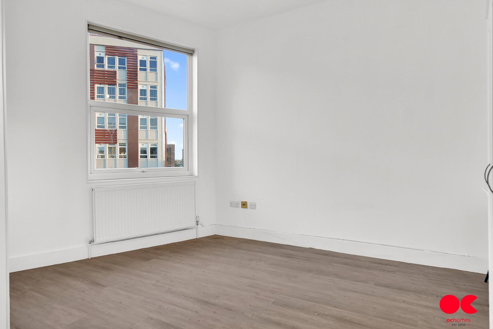 2 bed flat to rent in Cranbrook Road, Ilford  - Property Image 4