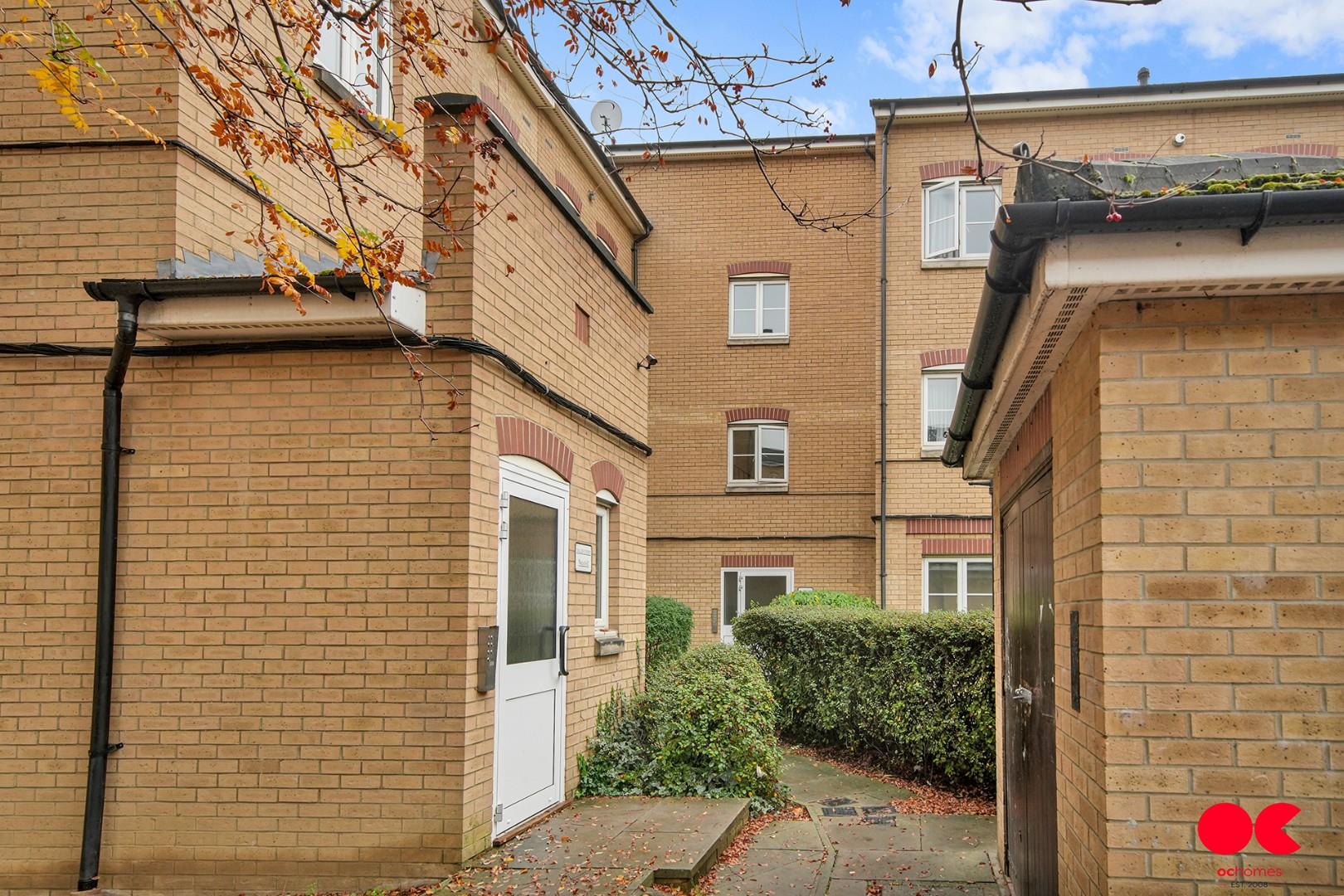 1 bed flat to rent in Kidman Close, Gidea Park  - Property Image 13