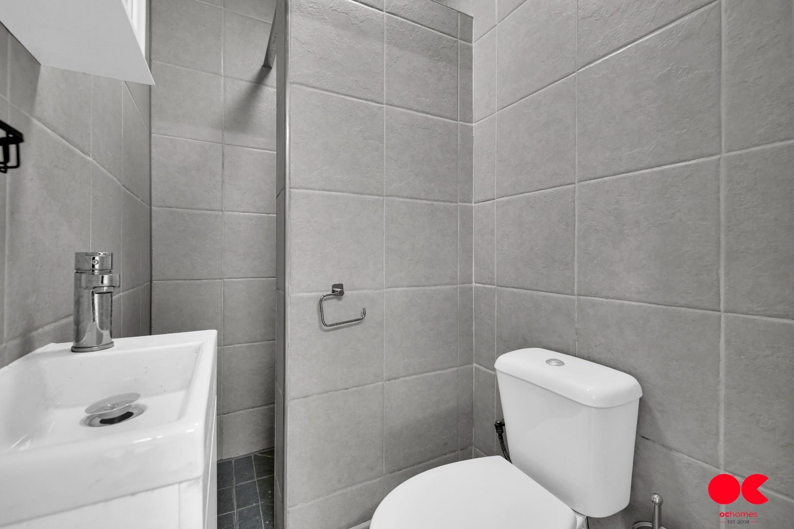 Studio flat to rent in Lea Bridge Road, Leyton  - Property Image 3