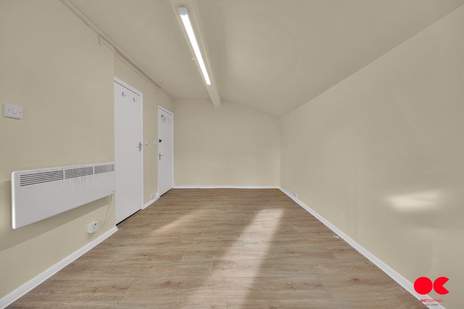 Studio flat to rent in Lea Bridge Road, Leyton  - Property Image 9