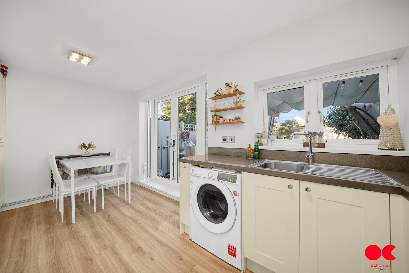 3 bed terraced house for sale in Connor Road, Dagenham  - Property Image 14