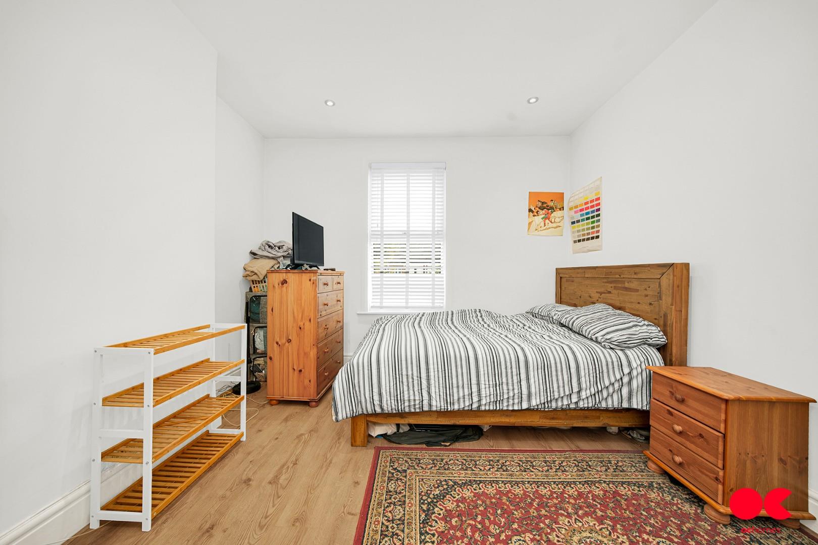 3 bed terraced house for sale in Charlbury Gardens, Goodmayes  - Property Image 24