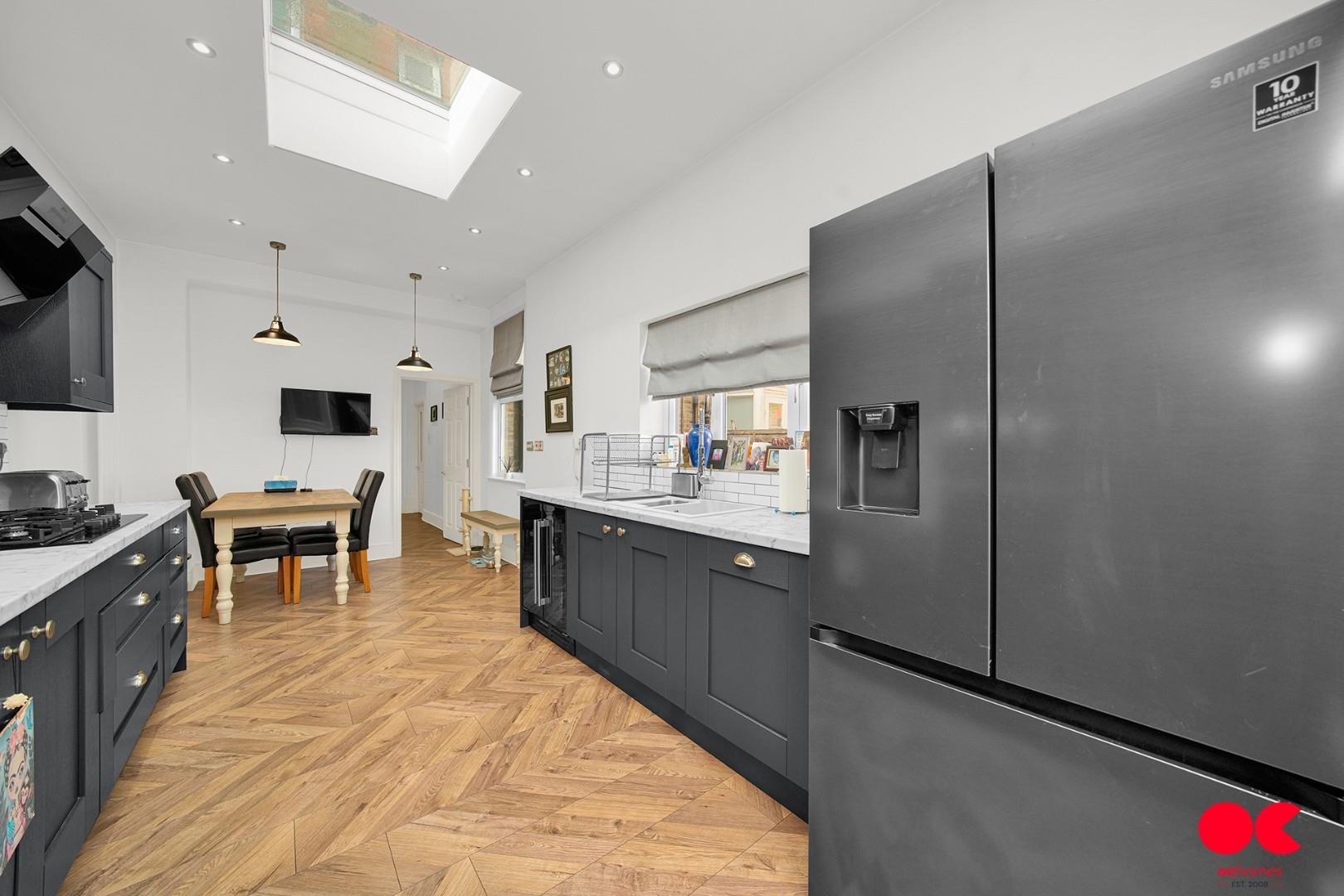 3 bed terraced house for sale in Charlbury Gardens, Goodmayes  - Property Image 17