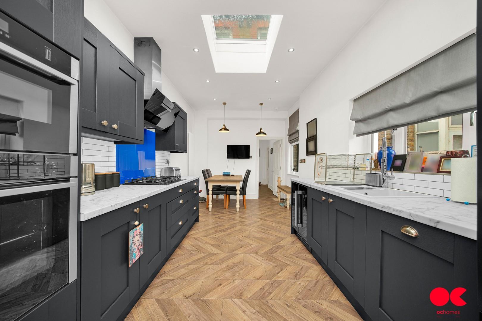 3 bed terraced house for sale in Charlbury Gardens, Goodmayes  - Property Image 19