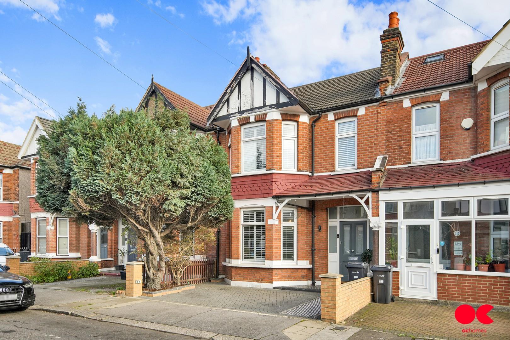 3 bed terraced house for sale in Charlbury Gardens, Goodmayes  - Property Image 32