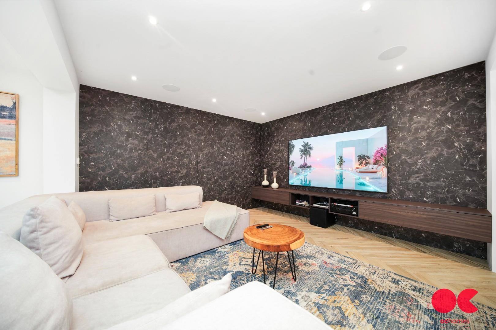 4 bed detached bungalow for sale in Grange Road, Heaton Grange, Romford  - Property Image 16