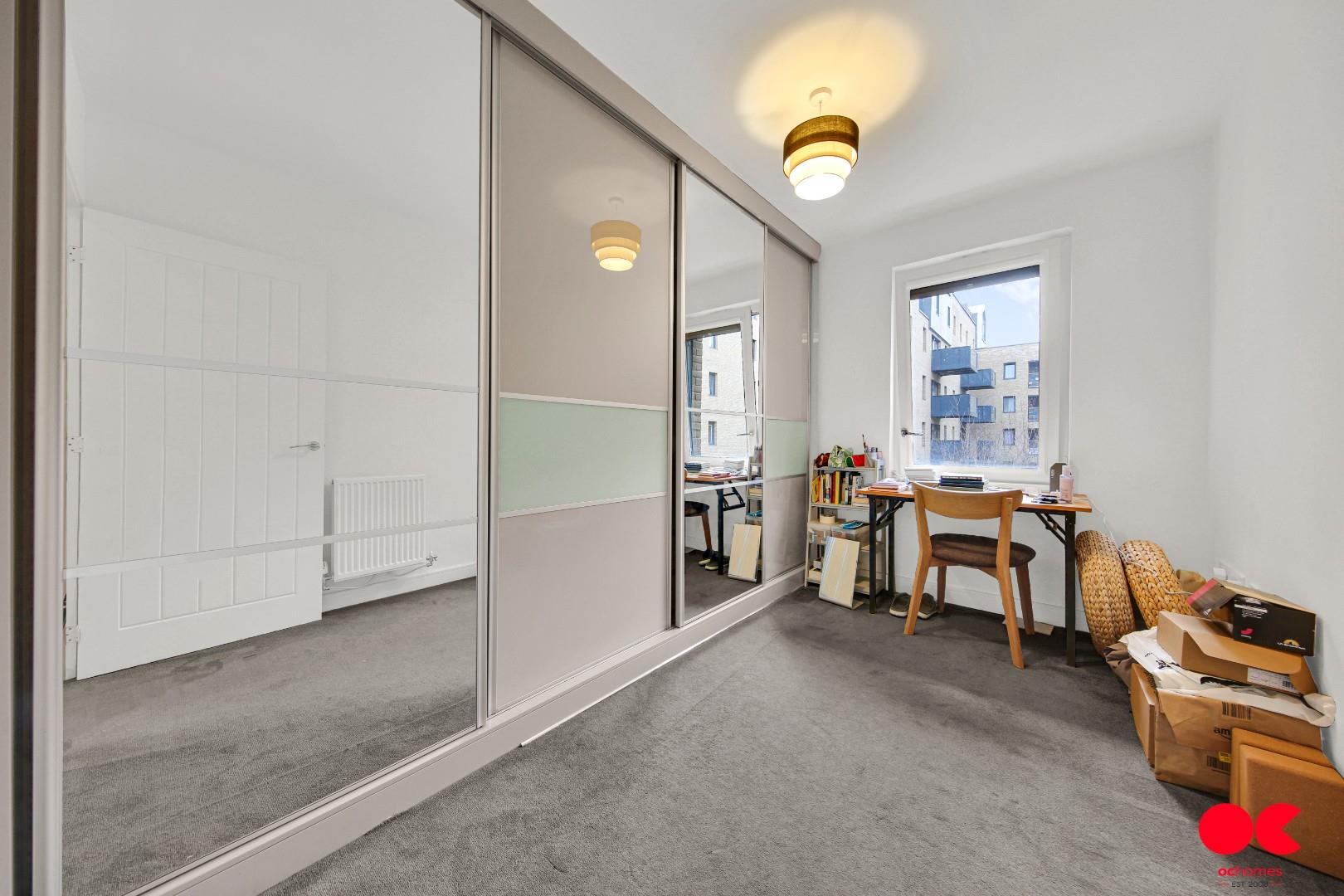 2 bed flat for sale in Hoffmans Road, Walthamstow  - Property Image 5